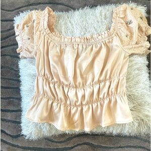 Cute forever 21 top off shoulders are not. I only wore it once the see pics